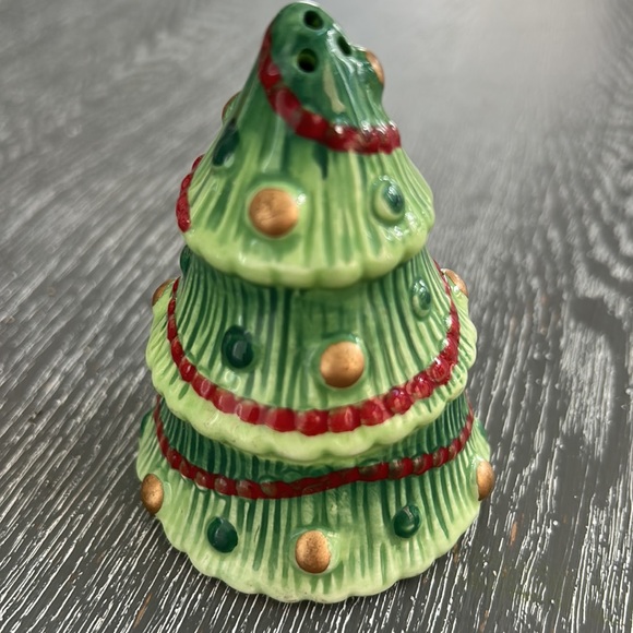 Fitz & Floyd Santa & Tree Salt and Pepper Shakers - Picture 6 of 6